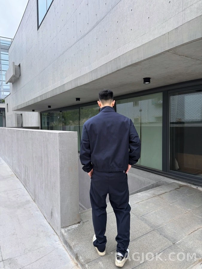 몽클레어 몽클레어 로고 스트라이프 드로스트링 팬츠 상세 이미지