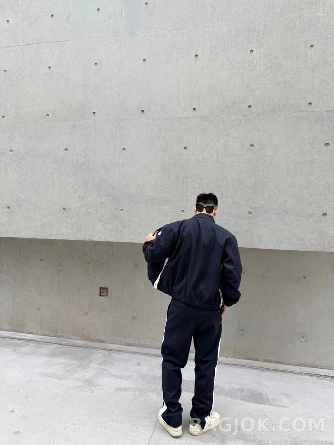 몽클레어 몽클레어 로고 스트라이프 드로스트링 팬츠 상세 이미지