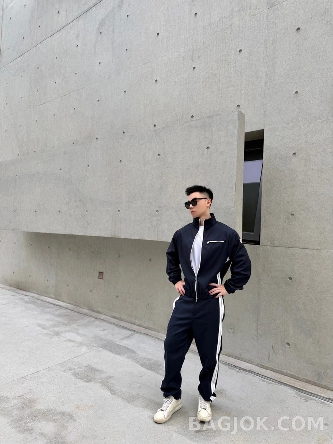 몽클레어 몽클레어 로고 스트라이프 드로스트링 팬츠 상세 이미지