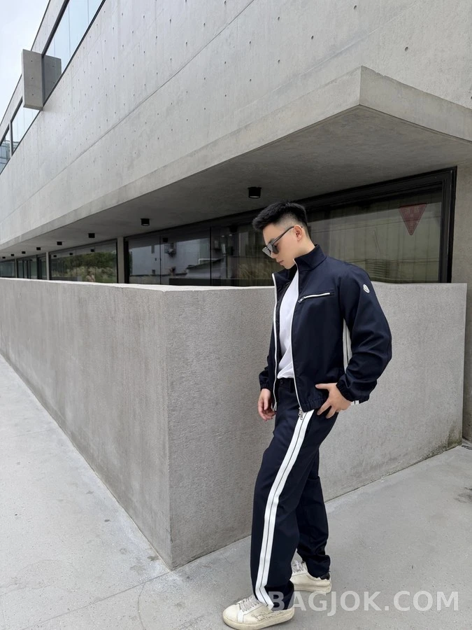 몽클레어 몽클레어 로고 스트라이프 드로스트링 팬츠 상세 이미지