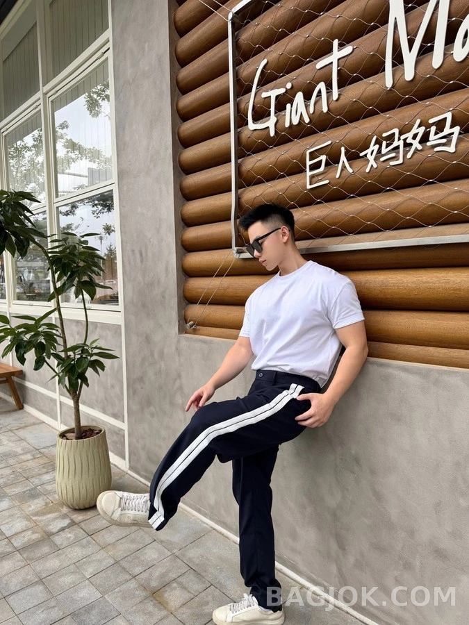 몽클레어 몽클레어 로고 스트라이프 드로스트링 팬츠 상세 이미지