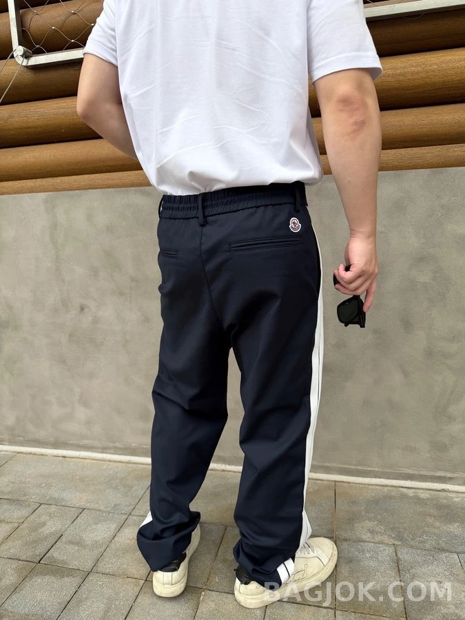 몽클레어 몽클레어 로고 스트라이프 드로스트링 팬츠 상세 이미지