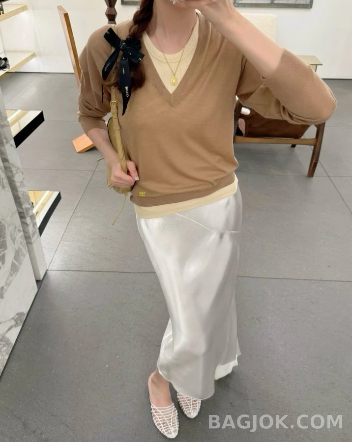 셀린느 셀린느 트리옹프 오벌 펜던트 목걸이 상세 이미지
