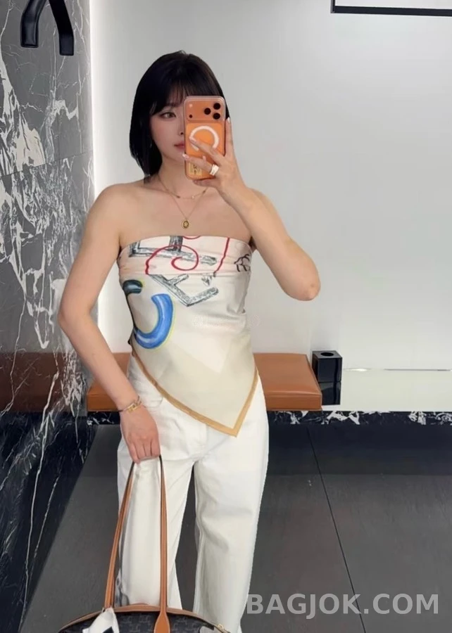 셀린느 셀린느 트리옹프 오벌 펜던트 목걸이 상세 이미지
