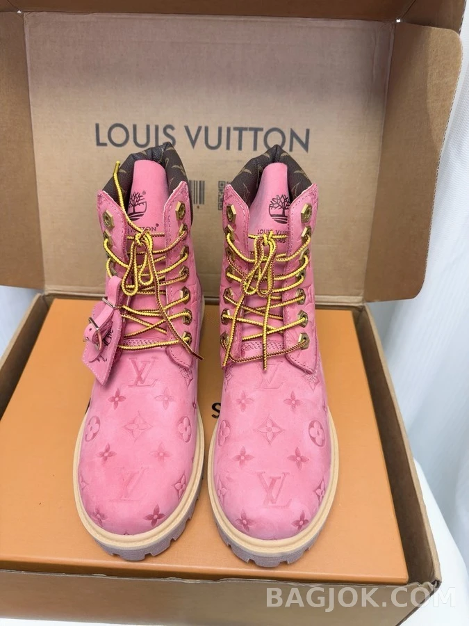 루이비통 루이비통 x Timberland 모노그램 앵클 부츠 상세 이미지