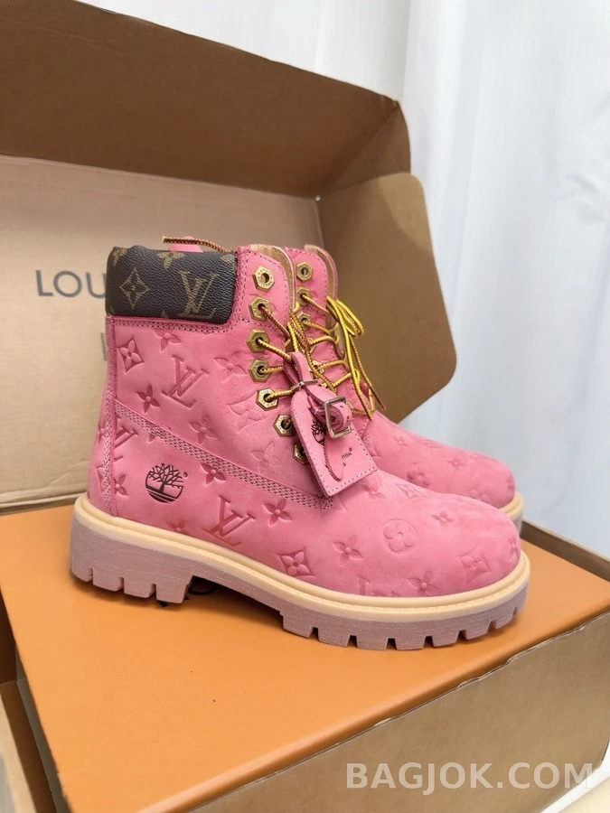 루이비통 루이비통 x Timberland 모노그램 앵클 부츠 상세 이미지