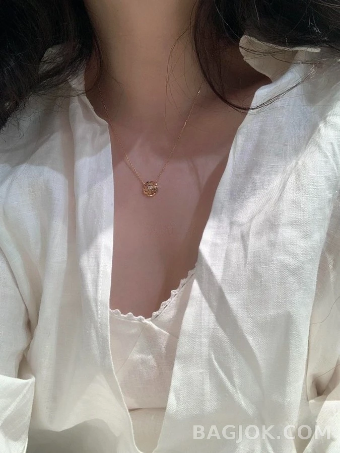 샤넬 샤넬 산차화 다이아몬드 목걸이 상세 이미지
