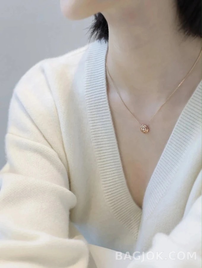 샤넬 샤넬 산차화 다이아몬드 목걸이 상세 이미지