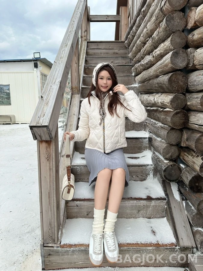 버버리 버버리 플래드 퀼팅 엠블럼 패딩 상세 이미지