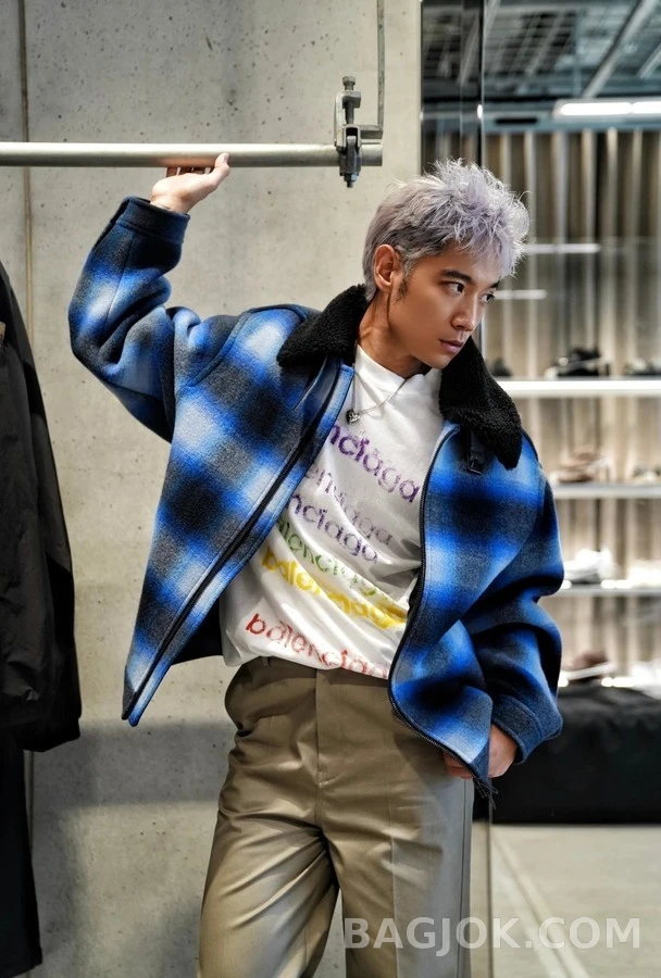 발렌시아가 발렌시아가 그라데이션 체크 자켓 상세 이미지