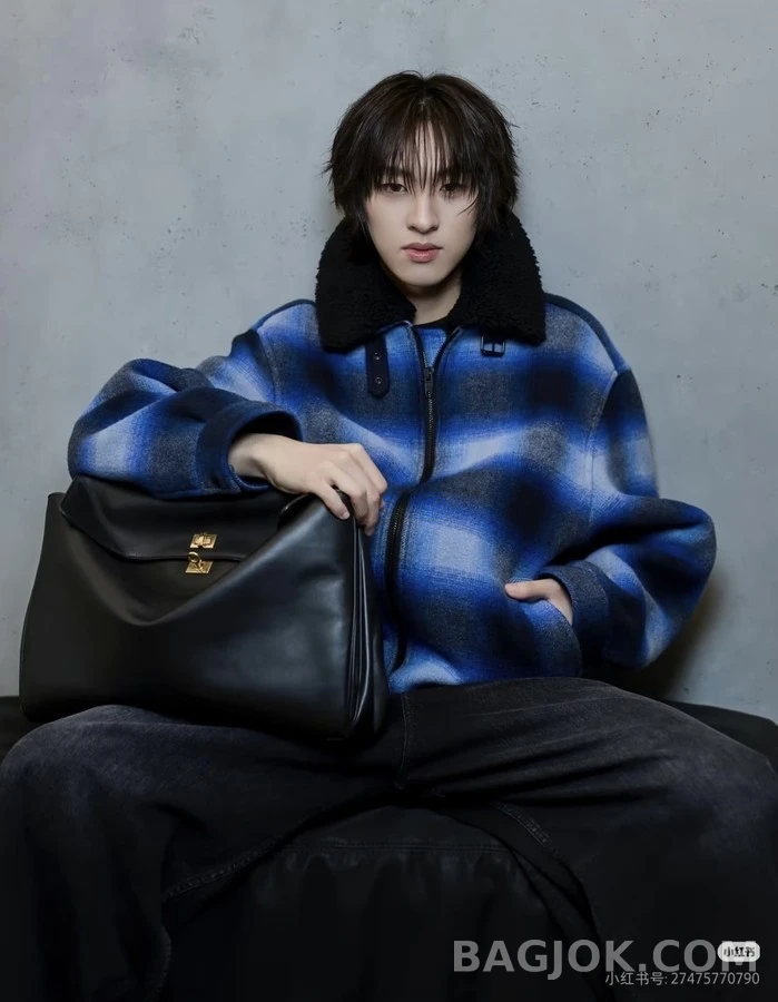 발렌시아가 발렌시아가 그라데이션 체크 자켓 상세 이미지