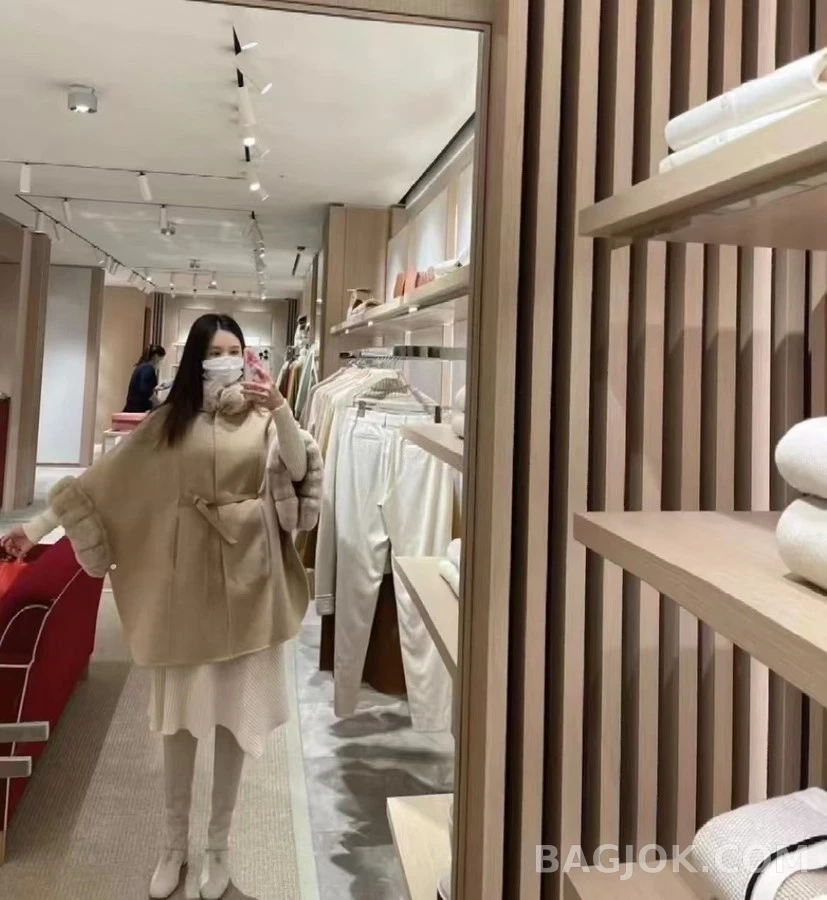 로로피아나 로로피아나 퍼 칼라 케이프 자켓 상세 이미지