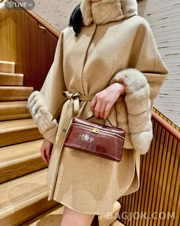 로로피아나 로로피아나 퍼 칼라 케이프 자켓 상세 이미지