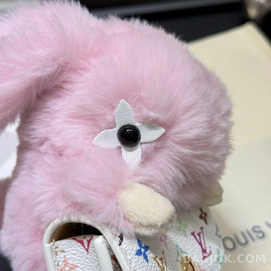 루이비통 루이비통 큐트 버니 이어폰 파우치 키링 상세 이미지