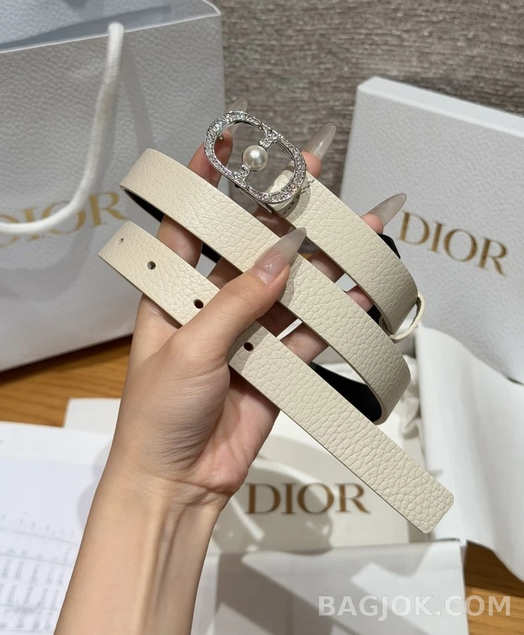디올 디올 로고 진주 장식 벨트 상세 이미지