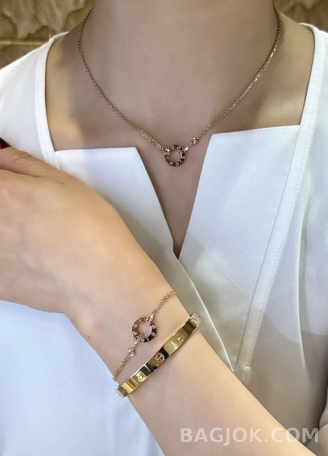 까르띠에 까르띠에 러브 오픈워크 사파이어 목걸이 상세 이미지