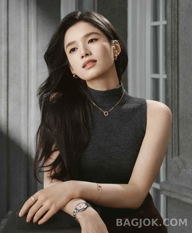까르띠에 까르띠에 러브 오픈워크 사파이어 목걸이 상세 이미지