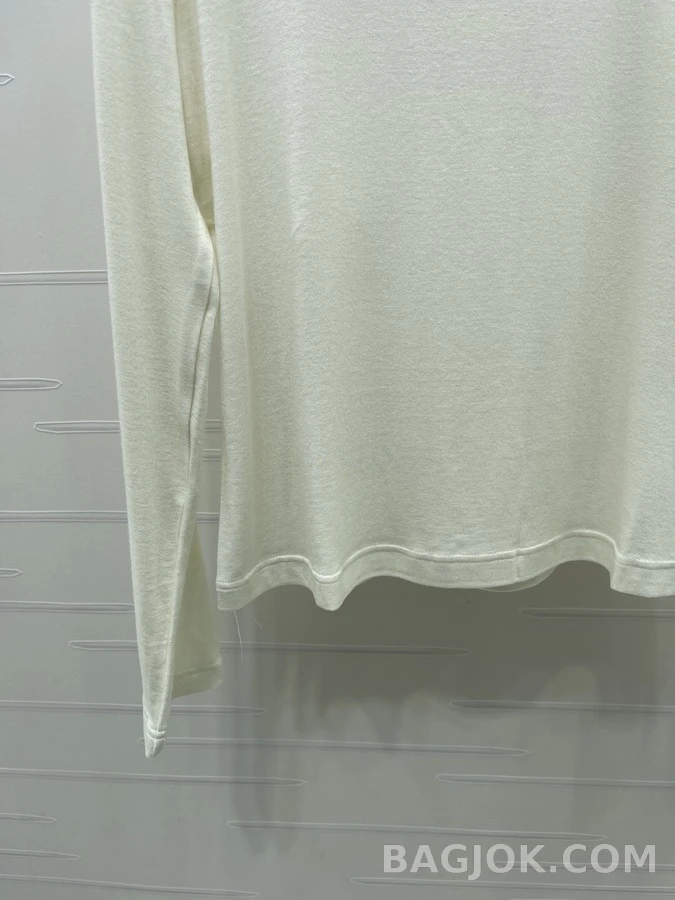 프라다 프라다 레터링 로고 긴팔 티셔츠 상세 이미지