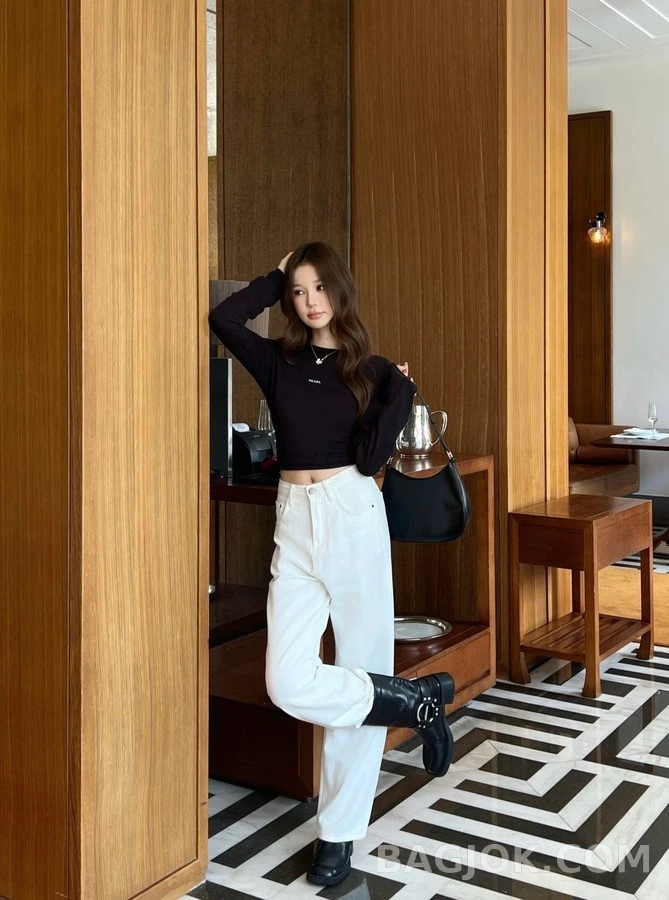 프라다 프라다 레터링 라벨 긴팔 티셔츠 상세 이미지