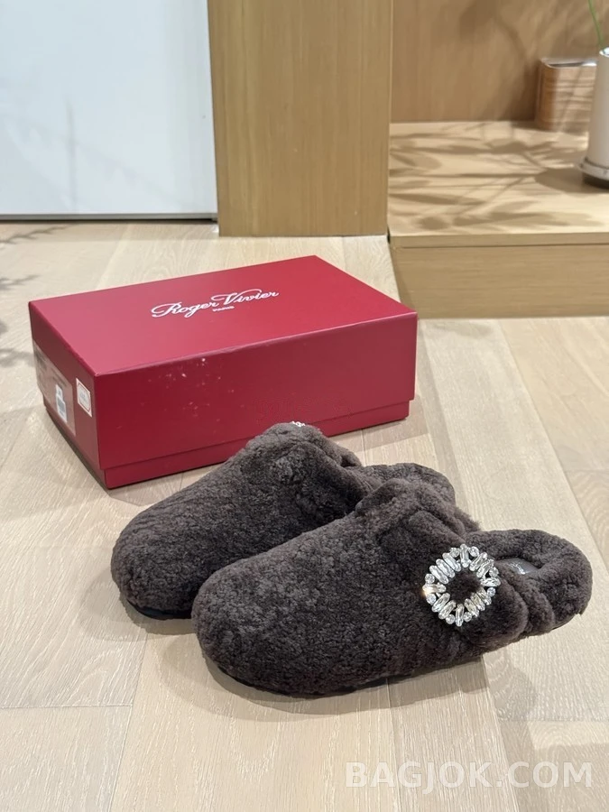 로저 비비에 로저비비에 수술 양모 버클 슬리퍼 상세 이미지