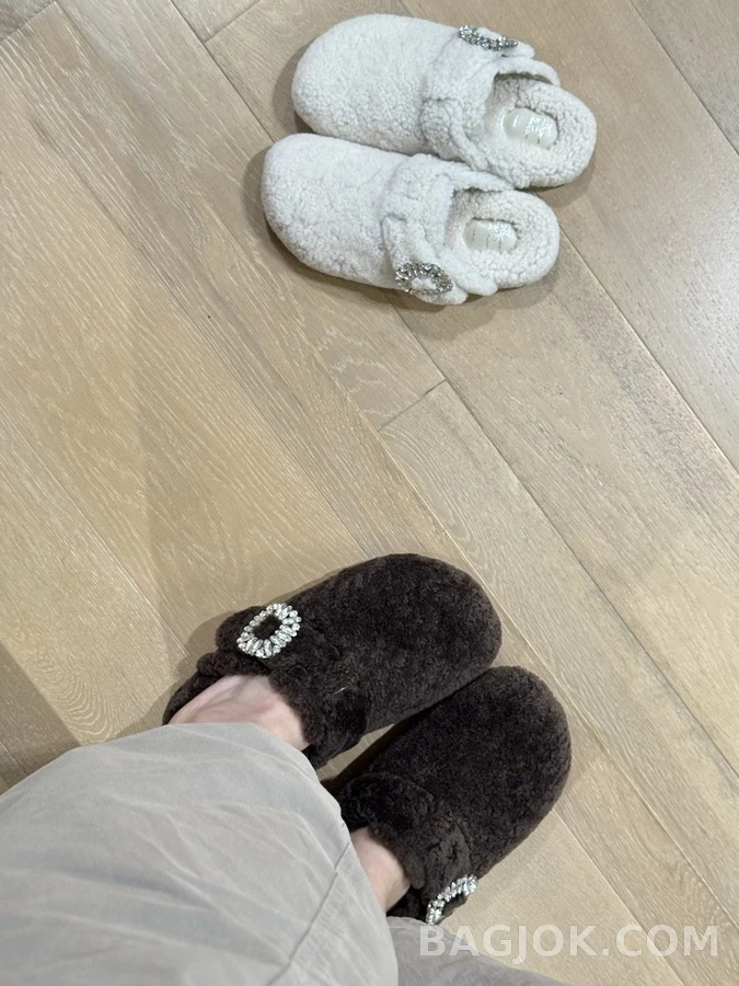 로저 비비에 로저비비에 수술 양모 버클 슬리퍼 상세 이미지