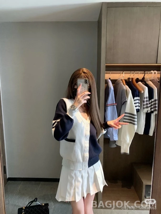 톰브라운 톰브라운 컬러블록 강아지 패턴 가디건 상세 이미지
