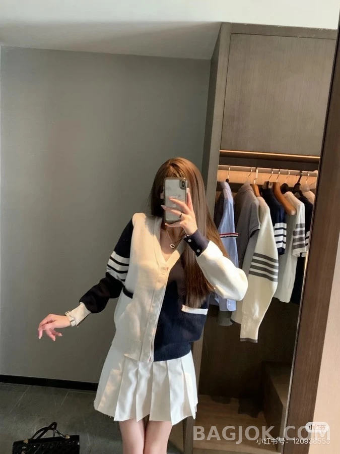 톰브라운 톰브라운 컬러블록 강아지 패턴 가디건 상세 이미지