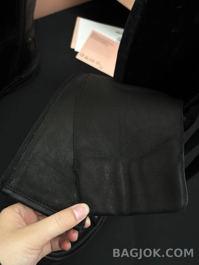 미우미우 미우미우 레이스업 롱 워커 부츠 상세 이미지