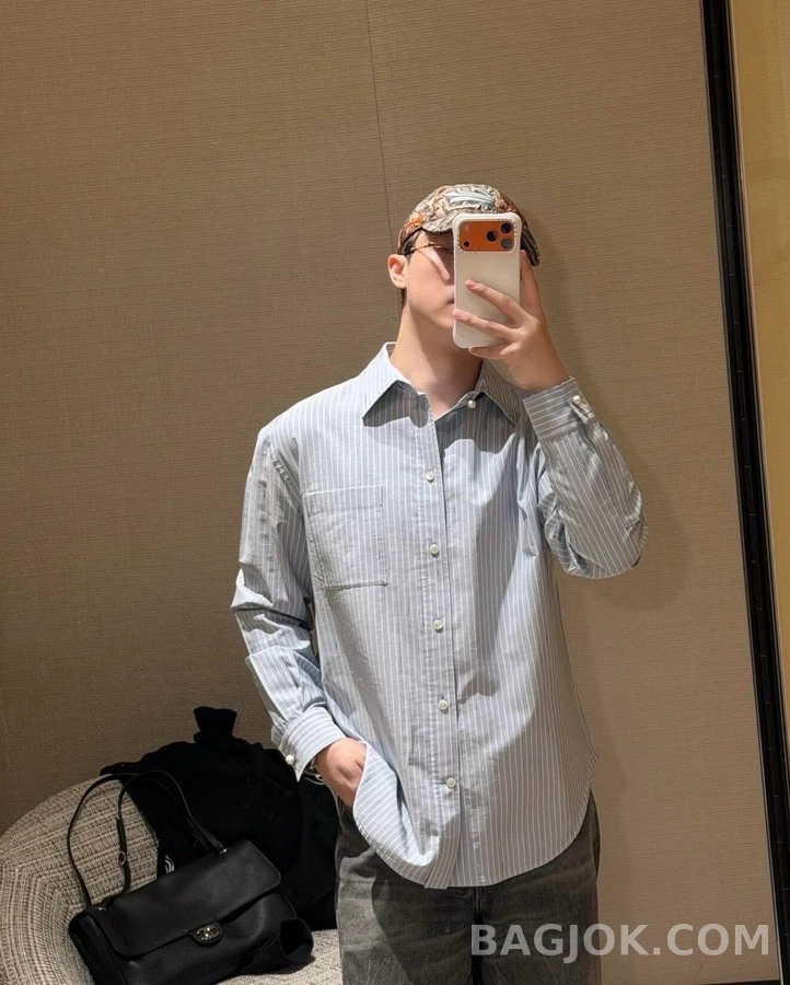 샤넬 샤넬 더블 C 자수 스트라이프 셔츠 상세 이미지
