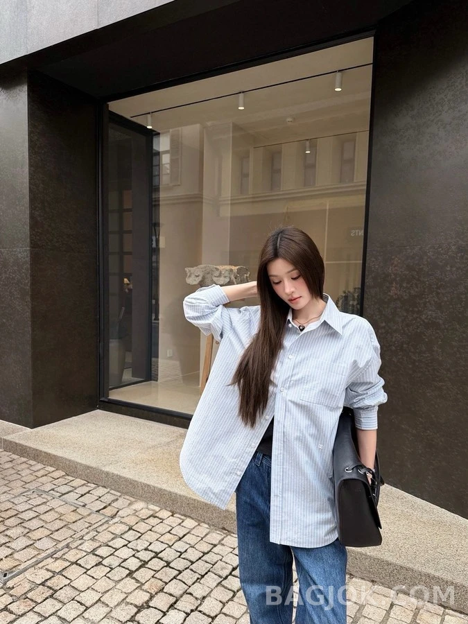 샤넬 샤넬 더블 C 자수 스트라이프 셔츠 상세 이미지
