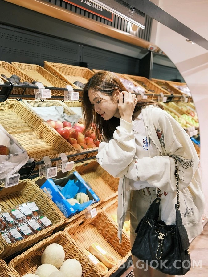 발렌시아가 발렌시아가 타투 그래픽 후드 집업 상세 이미지