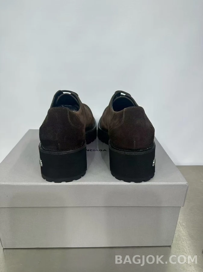 발렌시아가 발렌시아가 베놈 스웨이드 더비 슈즈 상세 이미지