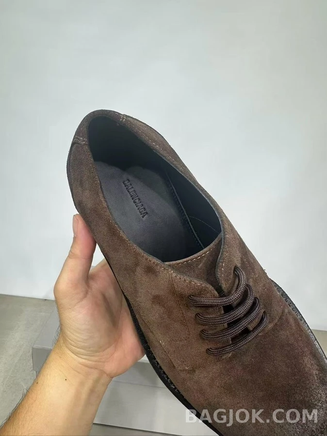 발렌시아가 발렌시아가 베놈 스웨이드 더비 슈즈 상세 이미지