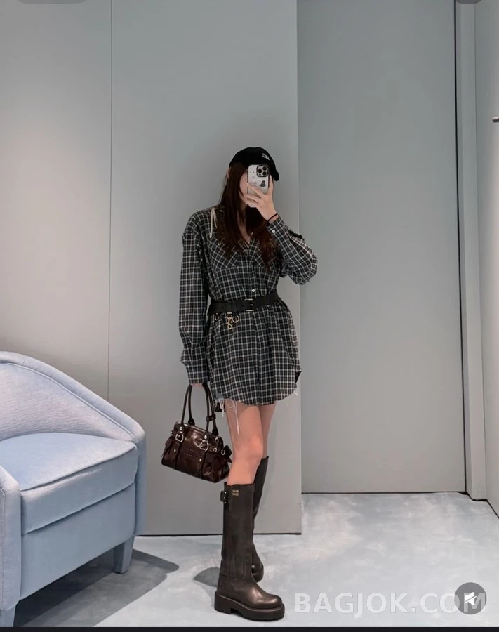 미우미우 미우미우 두꺼운 굽 승마 롱부츠 상세 이미지