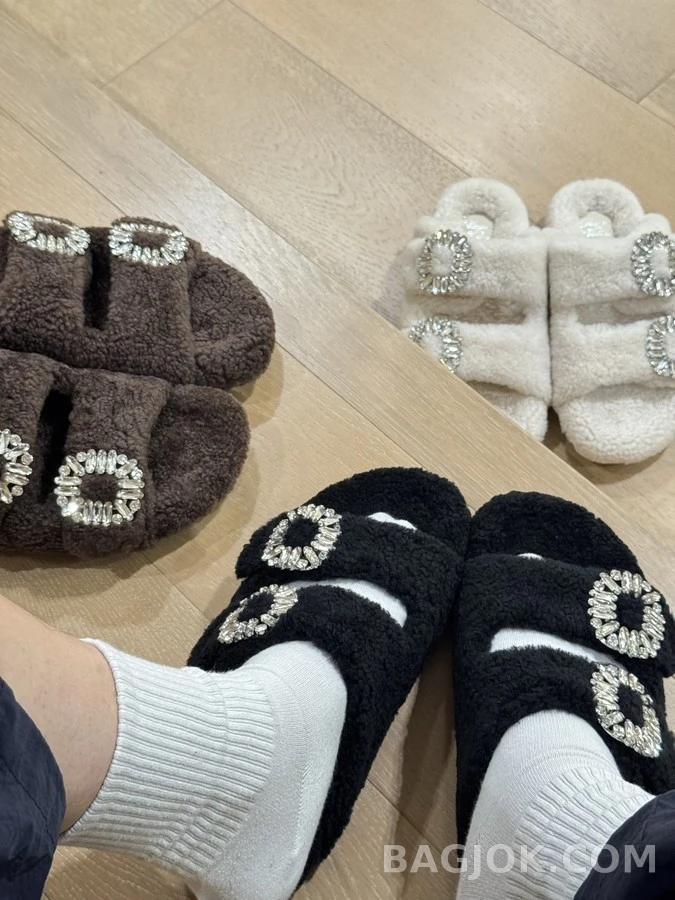 로저 비비에 로저비비에 테디 양털 크리스탈 버클 슬리퍼 상세 이미지
