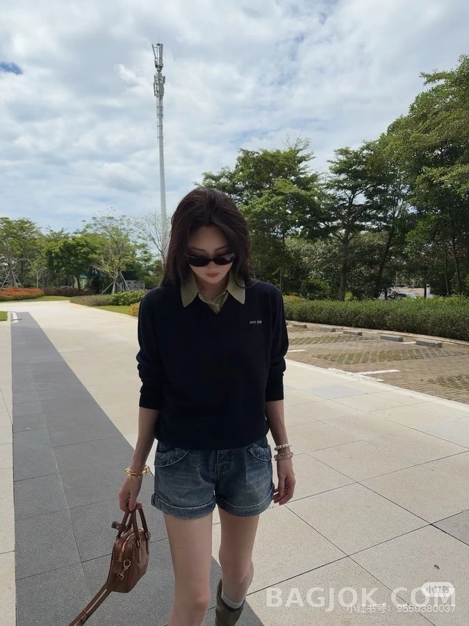 미우미우 미우미우 페이크 투피스 폴로 니트 상세 이미지