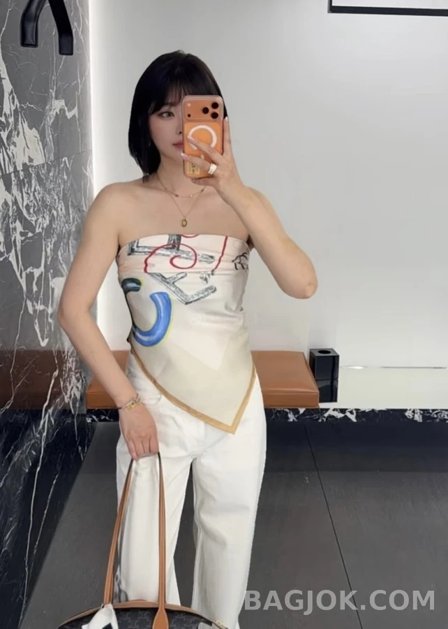 셀린느 셀린느 트리옹프 비즈 오벌 펜던트 목걸이 상세 이미지