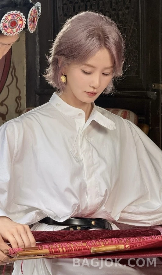 셀린느 셀린느 트리옹프 타원형 드롭 이어링 상세 이미지