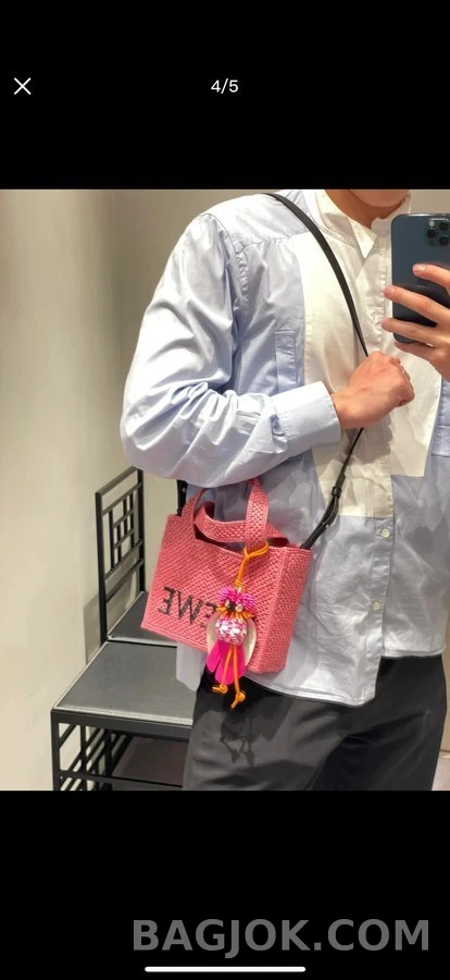 로에베 로에베 가죽 앵무새 참 상세 이미지