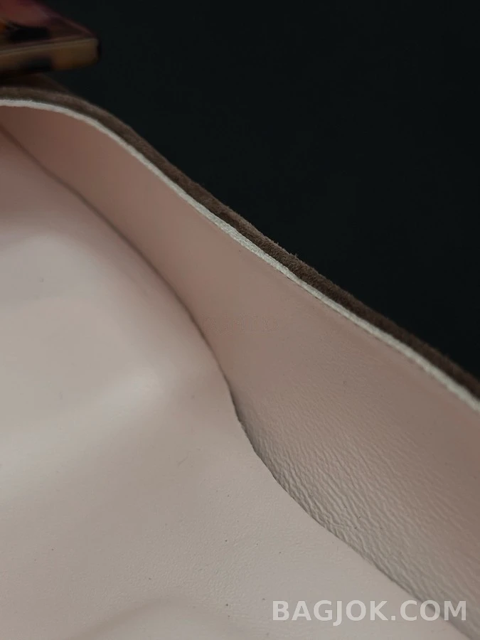 로저 비비에 로저비비에 앰버 스퀘어 버클 펌프스 상세 이미지