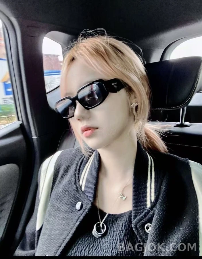 프라다 프라다 폴리곤 프레임 선글라스 상세 이미지