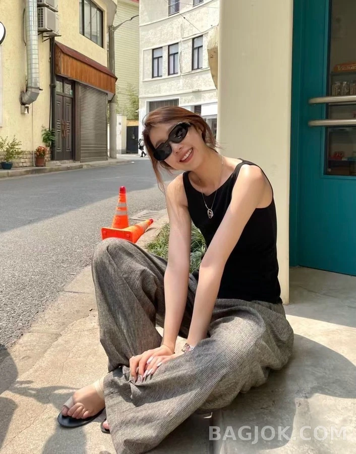 프라다 프라다 폴리곤 프레임 선글라스 상세 이미지
