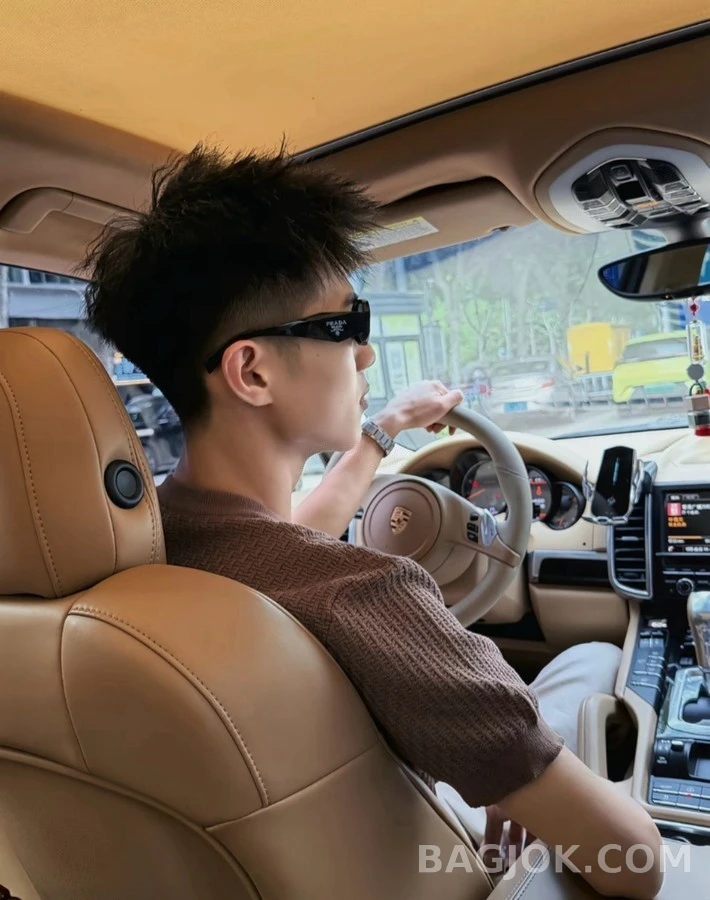 프라다 프라다 폴리곤 프레임 선글라스 상세 이미지