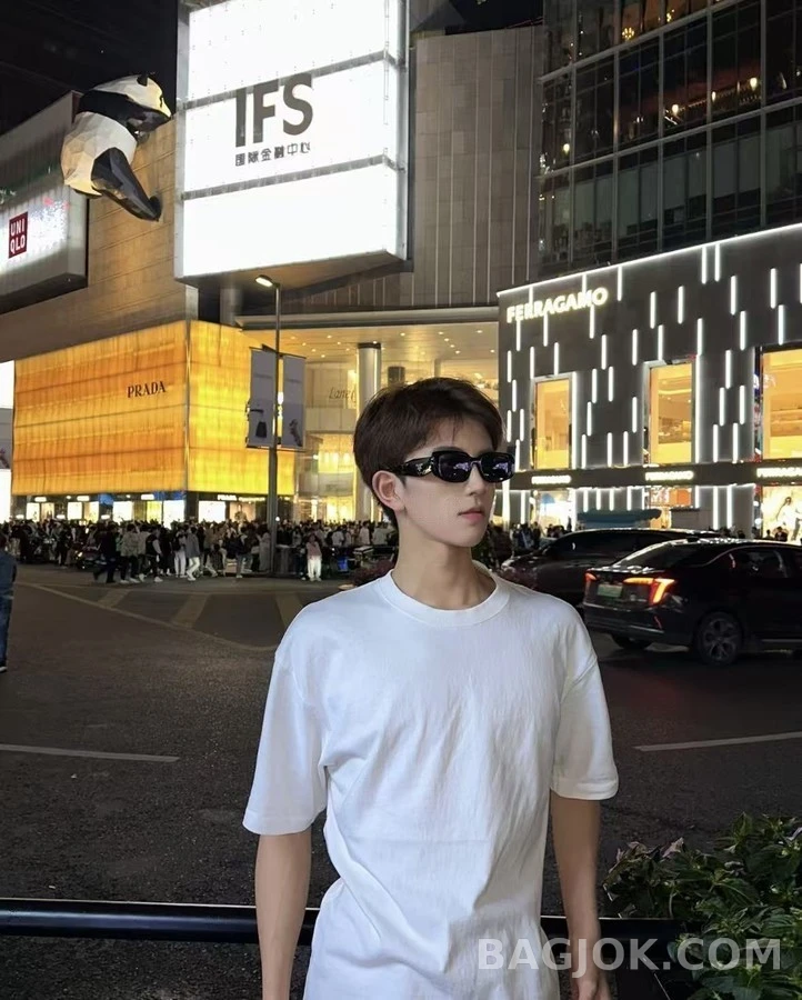 프라다 프라다 폴리곤 프레임 선글라스 상세 이미지