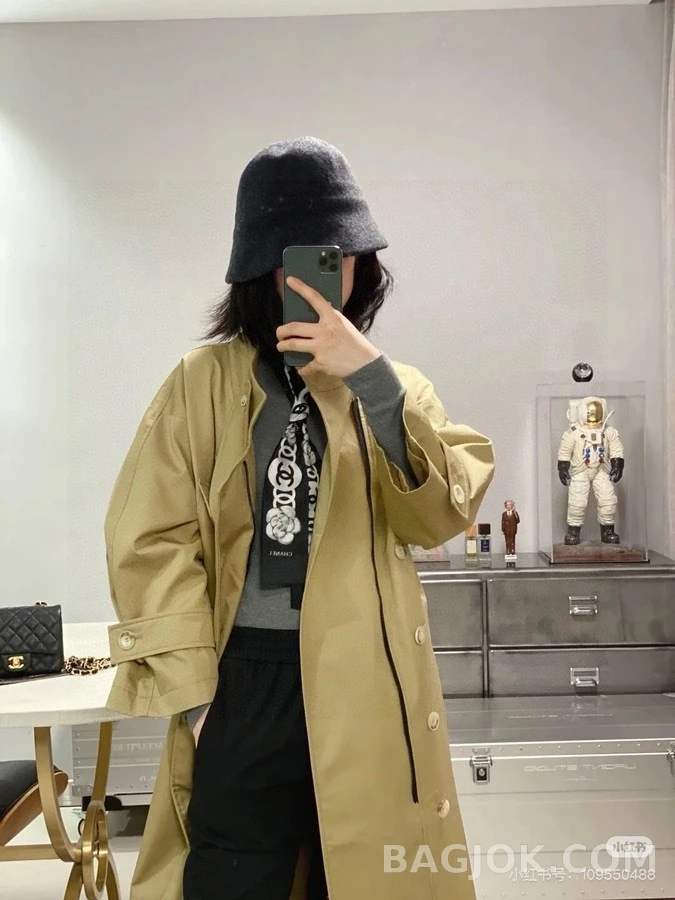 샤넬 샤넬 카멜리아 로고 트윌리 상세 이미지
