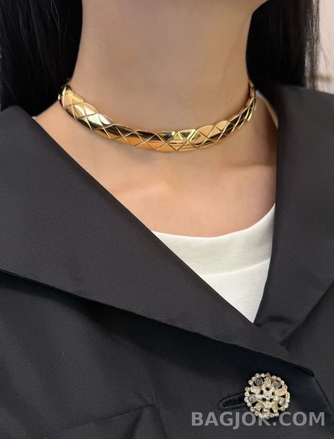 샤넬 샤넬 코코 크러쉬 와이드 다이아몬드 패턴 초커 상세 이미지