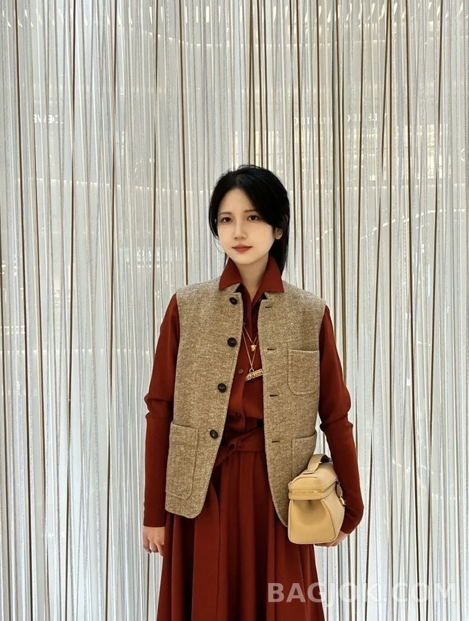 로로피아나 로로피아나 우드 주사위 목걸이 상세 이미지