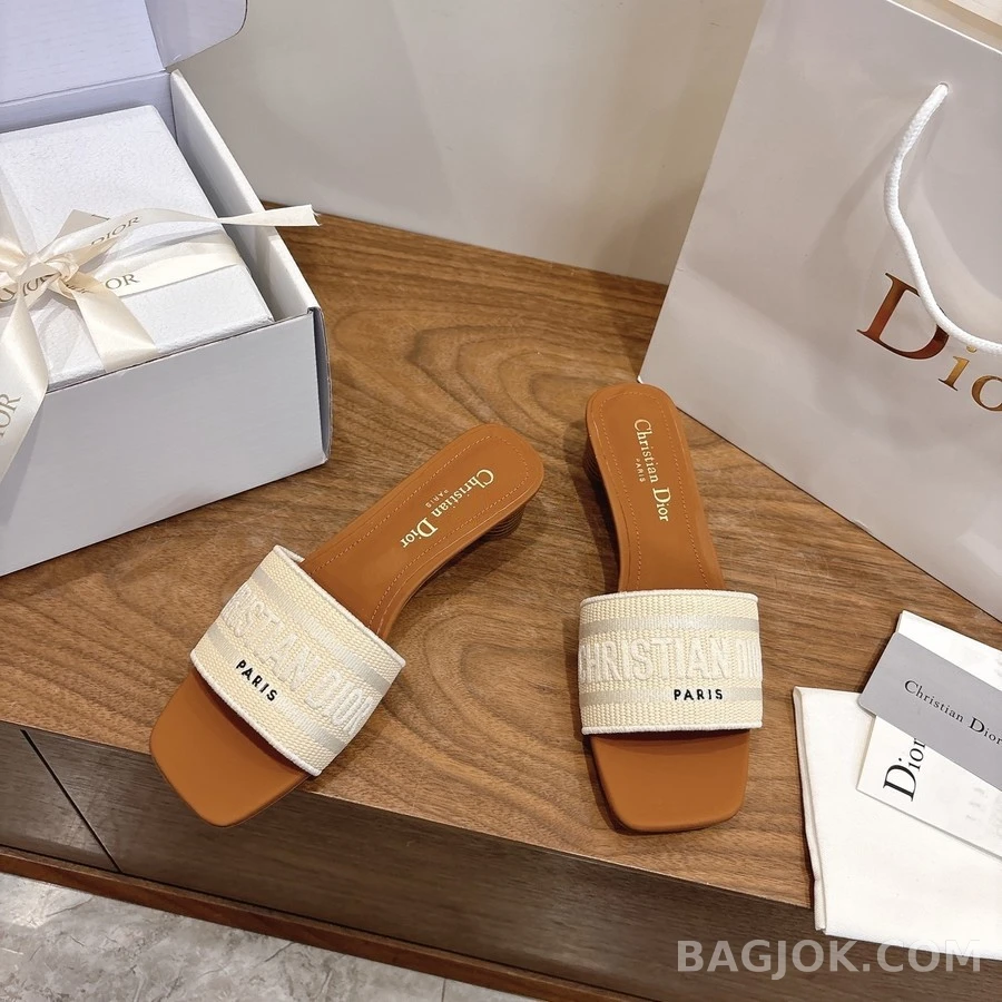 디올 디올 Dway 레터링 블록힐 샌들 상세 이미지