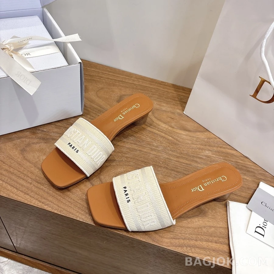 디올 디올 Dway 레터링 블록힐 샌들 상세 이미지