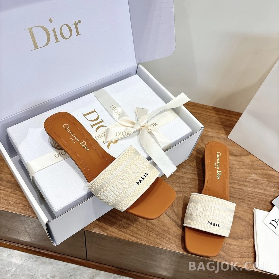 디올 디올 Dway 레터링 블록힐 샌들 상세 이미지